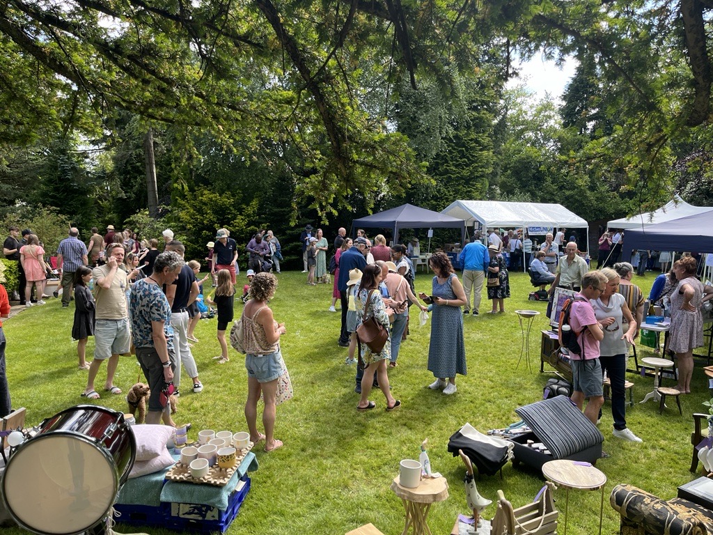 Garden party at Bishopscrpft